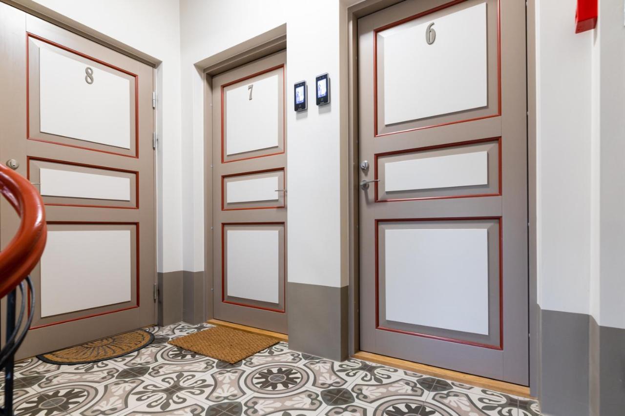 Ferienwohnung Charming 1Br In Superb Location, Free Parking & Wi-Fi Reval Exterior foto