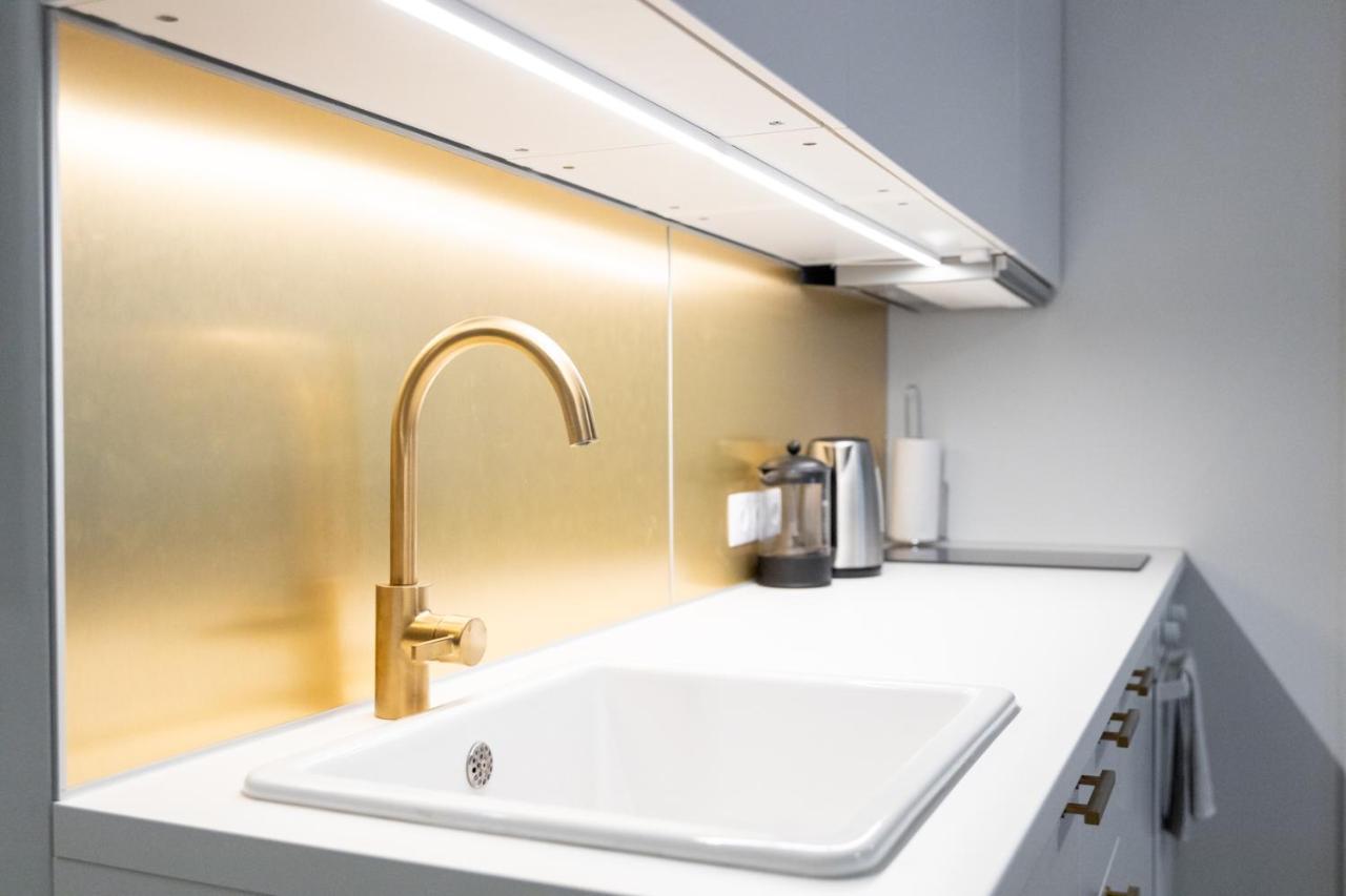 Ferienwohnung Charming 1Br In Superb Location, Free Parking & Wi-Fi Reval Exterior foto