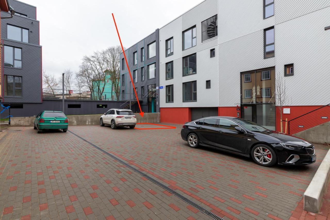 Ferienwohnung Charming 1Br In Superb Location, Free Parking & Wi-Fi Reval Exterior foto